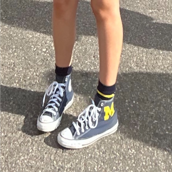 University of Michigan painted converse - Picture 3 of 7